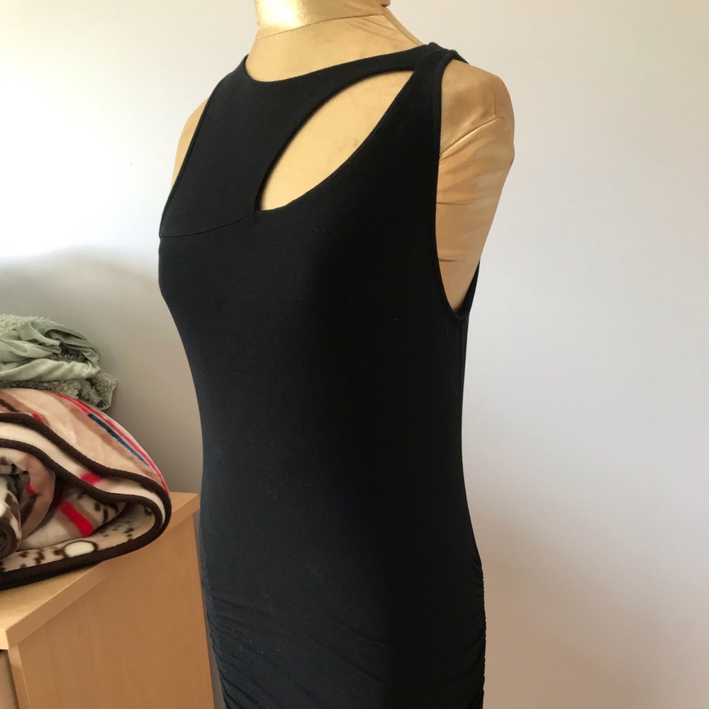Express Ruched Keyhole Dress - Picture 4 of 4